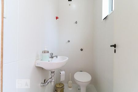 Casa para alugar com 235m², 4 quartos e 3 vagas Casa para alugar com 235m², 4 quartos e 3 vagasBanheiro de Serviço