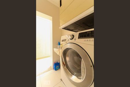 Casa para alugar com 235m², 4 quartos e 3 vagas Casa para alugar com 235m², 4 quartos e 3 vagasÁrea de Serviço