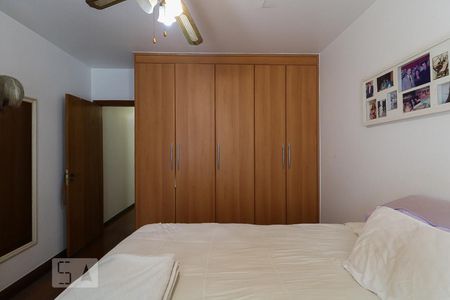 Casa para alugar com 235m², 4 quartos e 3 vagas Casa para alugar com 235m², 4 quartos e 3 vagasQuarto 2