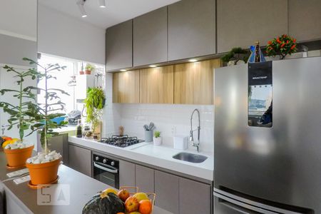 Sala/Cozinha de apartamento à venda com 2 quartos, 47m² em Parque Fongaro, São Paulo