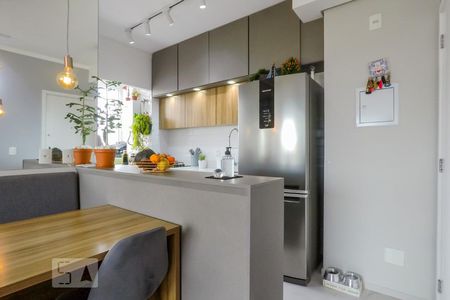Sala/Cozinha de apartamento à venda com 2 quartos, 47m² em Parque Fongaro, São Paulo