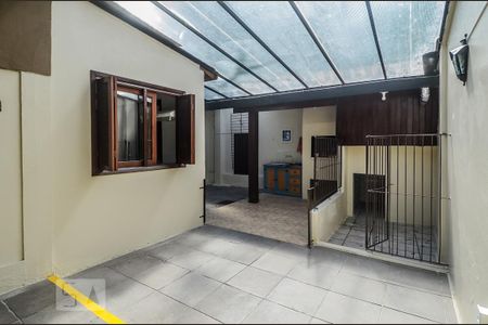 Casa para alugar com 280m², 4 quartos e 4 vagas Casa para alugar com 280m², 4 quartos e 4 vagasPatio Fundos