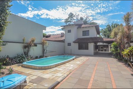 Casa para alugar com 280m², 4 quartos e 4 vagas Casa para alugar com 280m², 4 quartos e 4 vagasPatio Frente