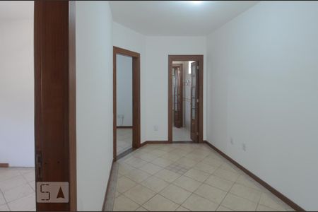 Casa para alugar com 280m², 4 quartos e 4 vagas Casa para alugar com 280m², 4 quartos e 4 vagasCirculção