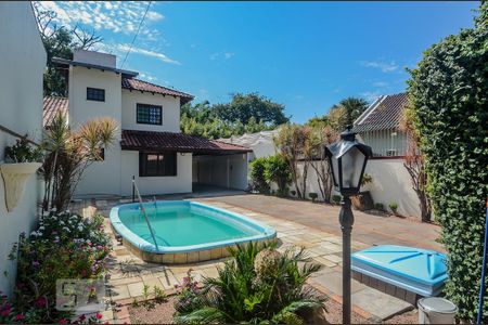 Casa para alugar com 280m², 4 quartos e 4 vagas Casa para alugar com 280m², 4 quartos e 4 vagasPatio Frente