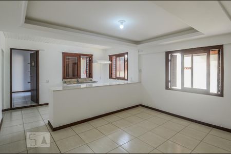 Casa para alugar com 280m², 4 quartos e 4 vagas Casa para alugar com 280m², 4 quartos e 4 vagasCozinha
