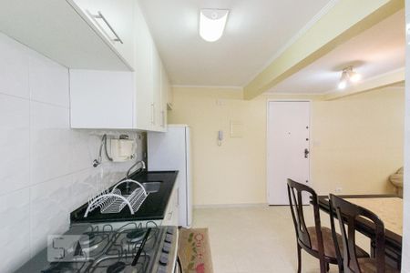 Studio para alugar com 35m², 1 quarto e sem vaga Studio para alugar com 35m², 1 quarto e sem vagaCozinha