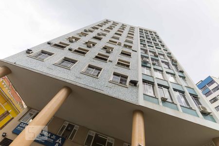 Apartamento à venda com 65m², 1 quarto e sem vagaFachada