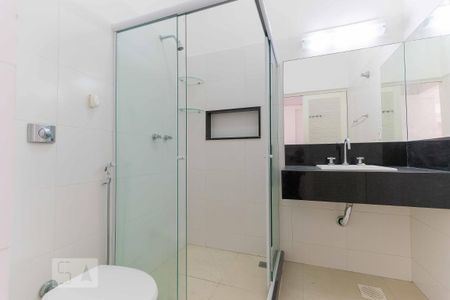 Apartamento à venda com 65m², 1 quarto e sem vagaBanheiro da suíte