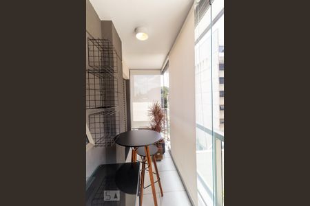 Varanda de kitnet/studio à venda com 1 quarto, 32m² em Pinheiros, São Paulo