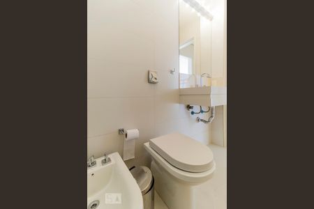 Apartamento à venda com 180m², 3 quartos e 2 vagasBanheiro Social