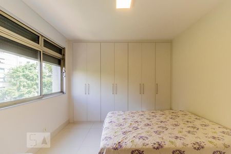 Apartamento à venda com 180m², 3 quartos e 2 vagasQuarto 2