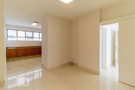 Escritório de apartamento à venda com 3 quartos, 180m² em Higienópolis, São Paulo