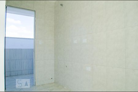 Cozinha de apartamento para alugar com 1 quarto, 30m² em São Braz, Curitiba