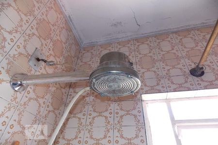 Casa à venda com 400m², 3 quartos e 2 vagasChuveiro