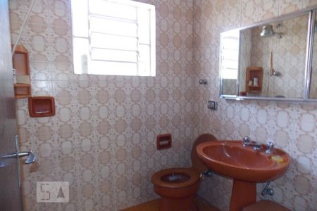 Casa à venda com 400m², 3 quartos e 2 vagasBanheiro 2