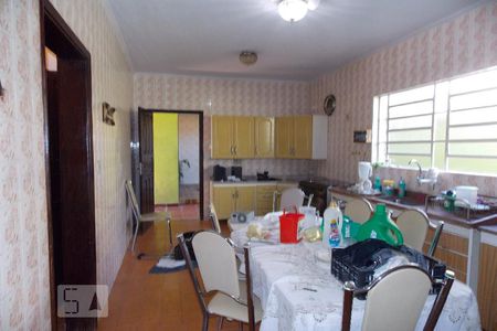 Casa à venda com 400m², 3 quartos e 2 vagasCozinha