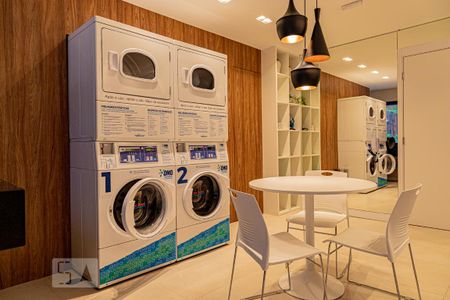 Studio para alugar com 26m², 1 quarto e sem vaga Studio para alugar com 26m², 1 quarto e sem vagaÁrea comum - Lavanderia