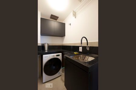 Apartamento para alugar com 100m², 1 quarto e 1 vaga Apartamento para alugar com 100m², 1 quarto e 1 vagaLavanderia