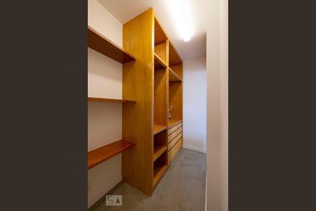 Apartamento para alugar com 100m², 1 quarto e 1 vaga Apartamento para alugar com 100m², 1 quarto e 1 vagaSuíte - Closet
