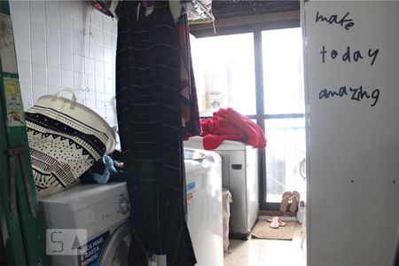 Apartamento à venda com 220m², 4 quartos e 3 vagas Apartamento à venda com 220m², 4 quartos e 3 vagasÁrea de Serviço