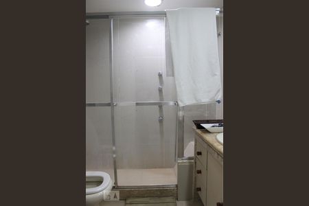 Apartamento à venda com 220m², 4 quartos e 3 vagas Apartamento à venda com 220m², 4 quartos e 3 vagassuíte 1