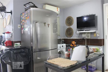 Apartamento à venda com 220m², 4 quartos e 3 vagas Apartamento à venda com 220m², 4 quartos e 3 vagasCozinha