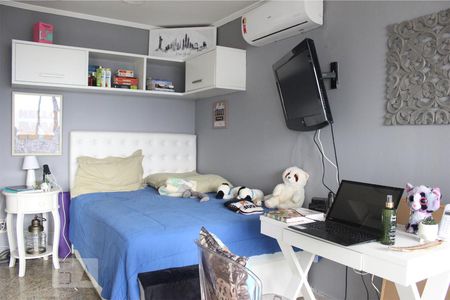 Apartamento à venda com 220m², 4 quartos e 3 vagas Apartamento à venda com 220m², 4 quartos e 3 vagassuíte 1