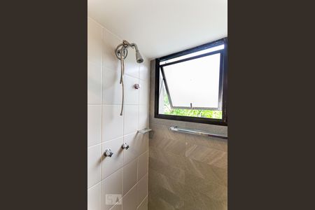 Apartamento à venda com 94m², 3 quartos e 2 vagasBanheiro Social