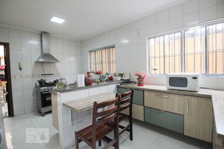 Casa para alugar com 400m², 3 quartos e 2 vagasCozinha