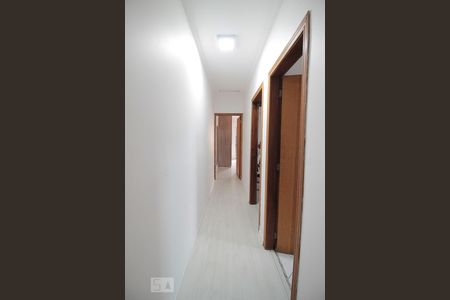 Casa para alugar com 400m², 3 quartos e 2 vagasCorredor 