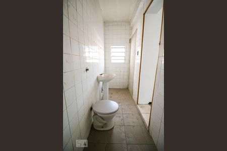 Casa para alugar com 260m², 3 quartos e 8 vagasBanheiro da Suíte 1