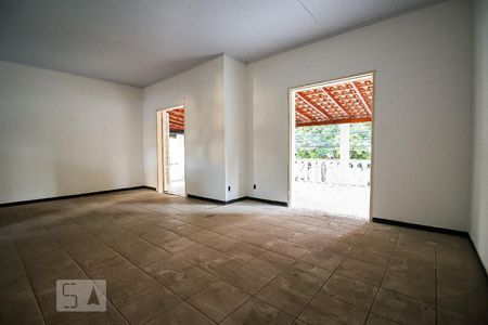 Casa para alugar com 260m², 3 quartos e 8 vagasSuíte 2