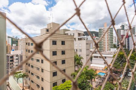 Apartamento à venda com 148m², 4 quartos e 3 vagasVista da suíte