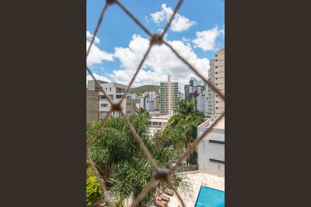 Apartamento à venda com 148m², 4 quartos e 3 vagasVista do quarto 3