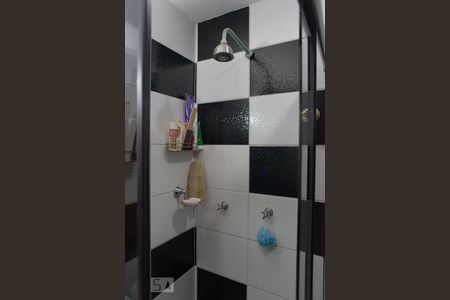 Banheiro da Suíte de apartamento para alugar com 2 quartos, 79m² em Copacabana, Rio de Janeiro