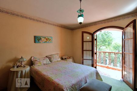 Casa à venda com 470m², 4 quartos e 4 vagasSuíte 1