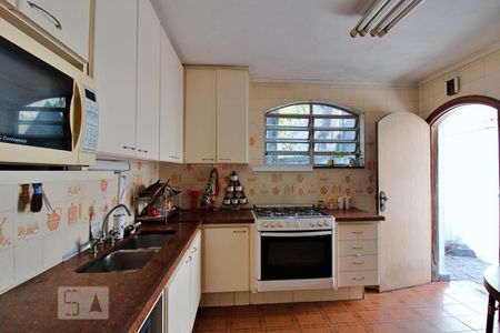 Casa à venda com 470m², 4 quartos e 4 vagasCozinha