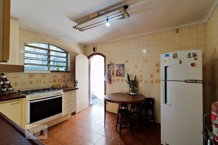 Casa à venda com 470m², 4 quartos e 4 vagasCozinha