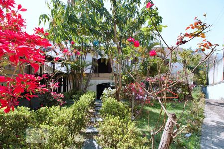 Casa à venda com 470m², 4 quartos e 4 vagasÁrea Externa