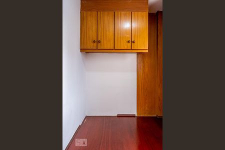 Quarto 1 - Armários de apartamento para alugar com 3 quartos, 64m² em Vila Ema, São Paulo