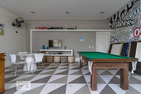 Apartamento à venda com 68m², 2 quartos e 1 vaga Apartamento à venda com 68m², 2 quartos e 1 vagaÁrea comum - Salão de Jogos