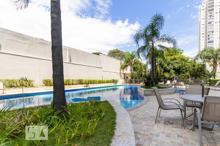 Apartamento à venda com 68m², 2 quartos e 1 vaga Apartamento à venda com 68m², 2 quartos e 1 vagaÁrea comum - Piscina