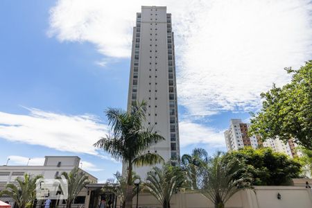 Apartamento à venda com 68m², 2 quartos e 1 vaga Apartamento à venda com 68m², 2 quartos e 1 vagaFachada