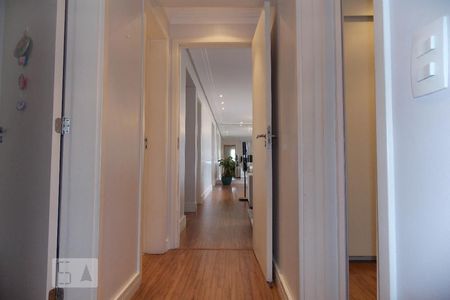 Apartamento à venda com 126m², 3 quartos e 2 vagasCorredor