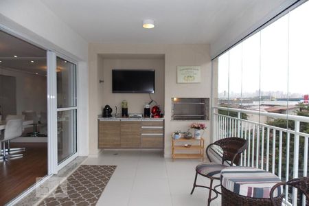 Apartamento à venda com 126m², 3 quartos e 2 vagasVaranda