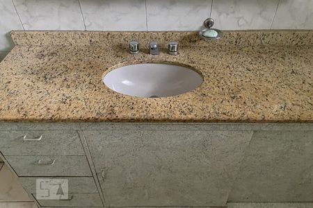 Apartamento à venda com 141m², 3 quartos e 1 vagaBanheiro