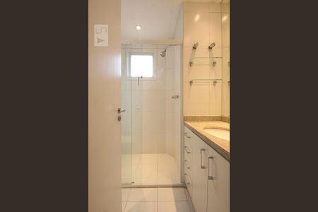 Apartamento para alugar com 65m², 2 quartos e 1 vagaBanheiro da Suíte