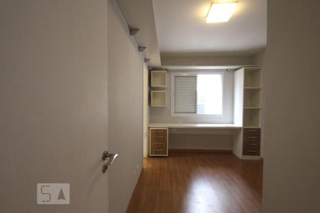Apartamento para alugar com 65m², 2 quartos e 1 vagaSuíte