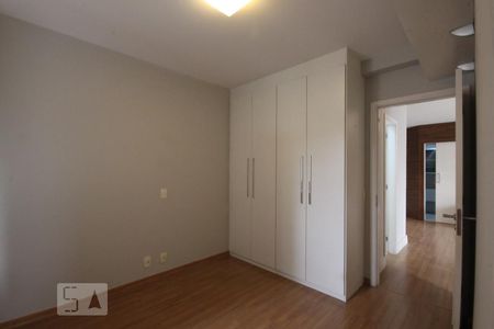 Apartamento para alugar com 65m², 2 quartos e 1 vagaSuíte